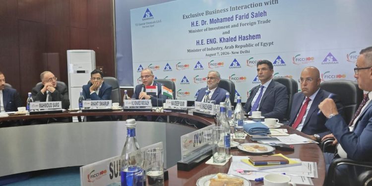 وزير الاستثمار يستعرض فرص الاستثمار في مصر أمام كبرى الشركات الهندية بحضور وزير الصناعة
