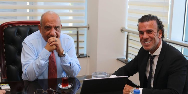 وزير الكهرباء يتابع تطورات مشروع الربط الكهربائي بين مصر وأوروبا عبر إيطاليا مع شركة إماراتية