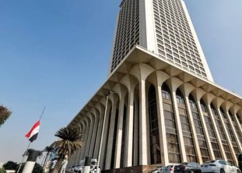 مصر تدين تجدد الهجمات الإيرانية على الإمارات والأردن وتحذر من تداعيات استمرار التصعيد