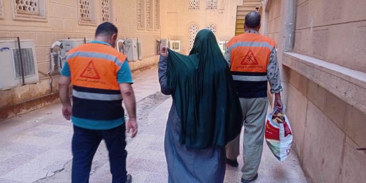 التضامن: فرق التدخل السريع تنقذ كبارًا بلا مأوى في 6 محافظات