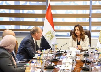 وزيرتا التنمية المحلية والبيئة تتابعان تنفيذ مشروع تطهير مصرف كيتشنر بالمحافظات الثلاث