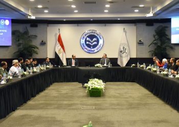 مصر وعمان تبحثان تعزيز التعاون الاستثماري وفتح آفاق جديدة للشراكة بين البلدين