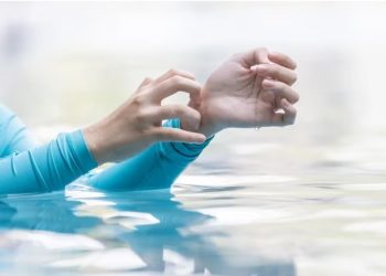 طفح الكلور بعد السباحة.. الأعراض والأسباب وطرق العلاج