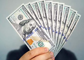 أسعار الدولار في مصر اليوم الإثنين