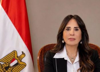 وزيرة الإسكان تُصدر 6 قرارات لإزالة مخالفات بناء بمدينتي السادات وسوهاج الجديدة والساحل الشمالي الغربي