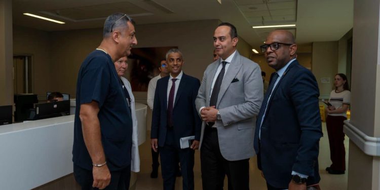 رئيس هيئة الرعاية الصحية يزور مدينة باشاك شهير تشام وساكورا ومستشفى جامعة كوتش للاطلاع على أحدث النماذج العالمية
