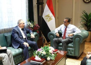 وزير الصحة يبحث مع الدكتور أسامة حمدي الأستاذ بجامعة هارفارد توسيع برامج التوعية بمرض السكري