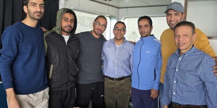 الإفراج عن البحارة المصريين المحتجزين على السفينة “ريم الخليج” في إيران