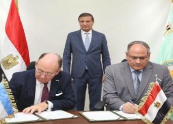 وزير الزراعة يشهد توقيع مذكرة تفاهم بين «البحوث الزراعية» والمعهد الوطني للتكنولوجيا الزراعية الأرجنتيني
