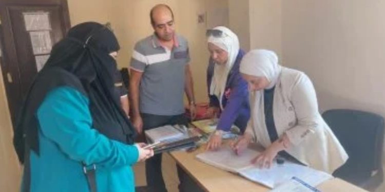 جولة مفاجئة بالقنطرة شرق.. وكيل صحة الإسماعيلية تحيل المقصرين للتحقيق