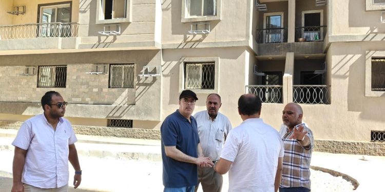 مسئولو «الإسكان» يتفقدون  مشروعي «نزهة الأندلس» والمرحلة التكميلية لمشروع «نزهة التجمع الثالث» بالقاهرة الجديدة