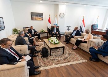 وزير البترول يبحث مع الرئيس التنفيذي لشركة «فيلوكس» الأسترالية فرص الاستثمار في قطاع التعدين بمصر