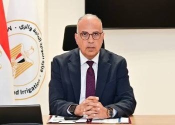 وزير الري يلتقي عددًا من أعضاء مجلس النواب لمناقشة مطالب المواطنين