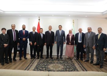 وزير الزراعة يستقبل وفداً من هيئة “إيكاما” الصينية لبحث توطين صناعة المبيدات ونقل التكنولوجيا الحديثة