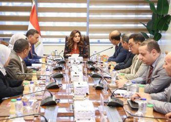 وزيرة التنمية تبحث مع محافظ القليوبية تطوير منظومة الإدارة المتكاملة للمخلفات بالمحافظة