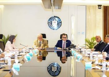 وزير التخطيط يترأس مجلس إدارة بنك الاستثمار القومي ويُعلن إنهاء 90% من التشابكات المالية التاريخية بقيمة 298.8 مليار جنيه