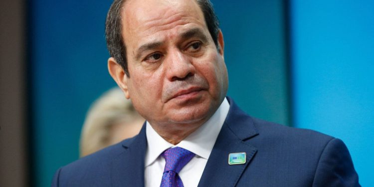 الرئيس السيسي يستقبل وزير الدفاع بجمهورية قبرص