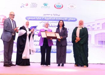 وزيرة التضامن تشهد احتفالية تخريج الدفعة الأولى من معهد الدكتورة عبلة الكحلاوي الثانوية الفنية للتمريض
