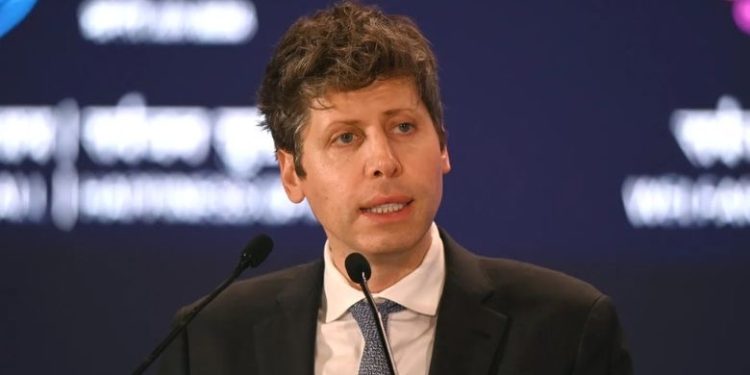 سام ألتمان: الذكاء الاصطناعي يشبه وصول أذكى العقول البشرية لبلدك