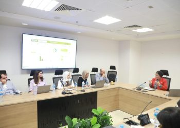 نائب وزير الصحة يتابع تطوير خدمات الرعاية الصحية ودعم صحة الام والطفل مع ممثلي منظمة الصحة العالمية