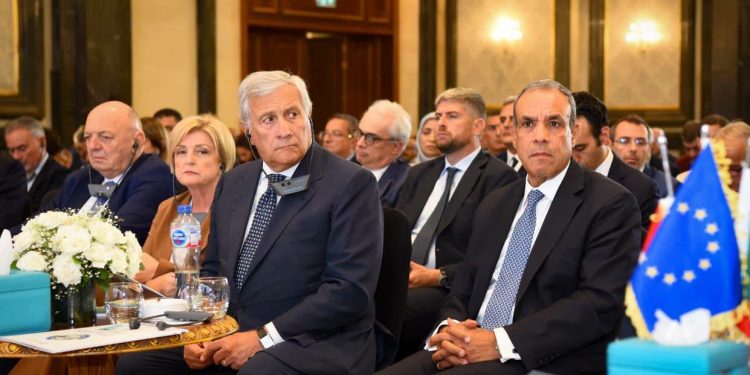 وزيرا خارجية مصر وإيطاليا يشاركان في أعمال منتدى الأعمال المصري – الإيطالي