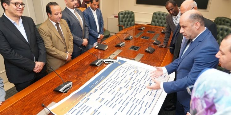 وزير العمل يشهد توقيع بروتوكول تعاون مع “صندوق الخدمات الاجتماعية والصحية والثقافية”