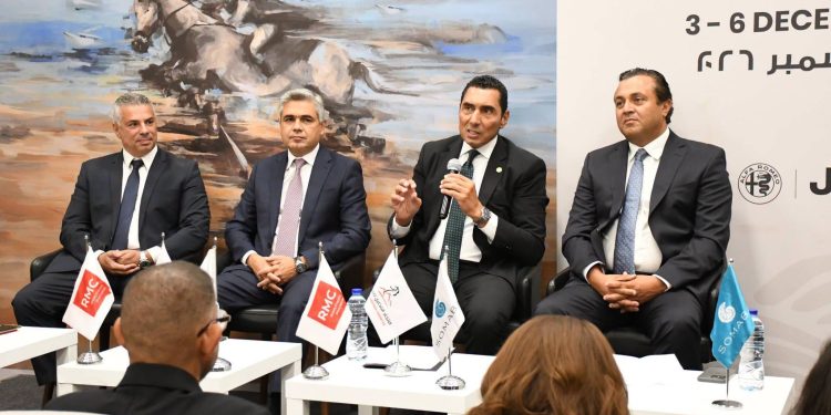 وزير الشباب والرياضة يشهد المؤتمر الصحفي لبطولة مصر الدولية للفروسية لقفز الحواجز في سوما باي
