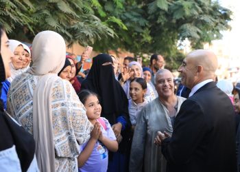 وزير التربية والتعليم يتفقد عددا من مدارس محافظة الغربية ويتابع جاهزية المدارس وانتظام الطلاب وسير العملية التعليمية