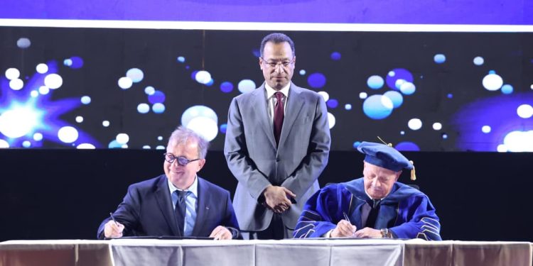 بدء تطبيق اتفاقياتنا مع “سيزي” الفرنسية لبرنامج الدراسات المزدوج لعلوم الحاسب وهندسة الحاسب وتعاون مع اليابان