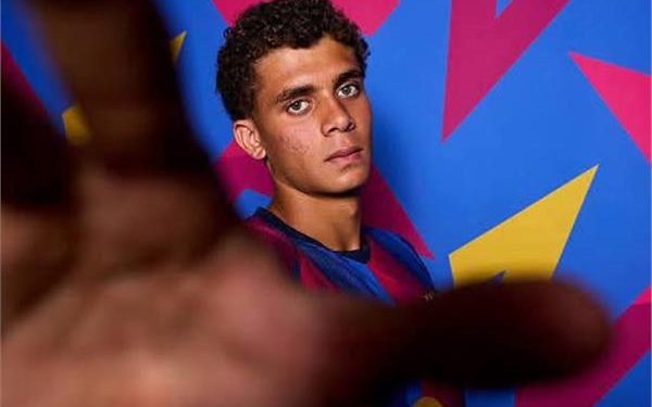 حمزة عبد الكريم فى مهمة صعبة مع برشلونة أمام فالنسيا بالدوري الإسباني