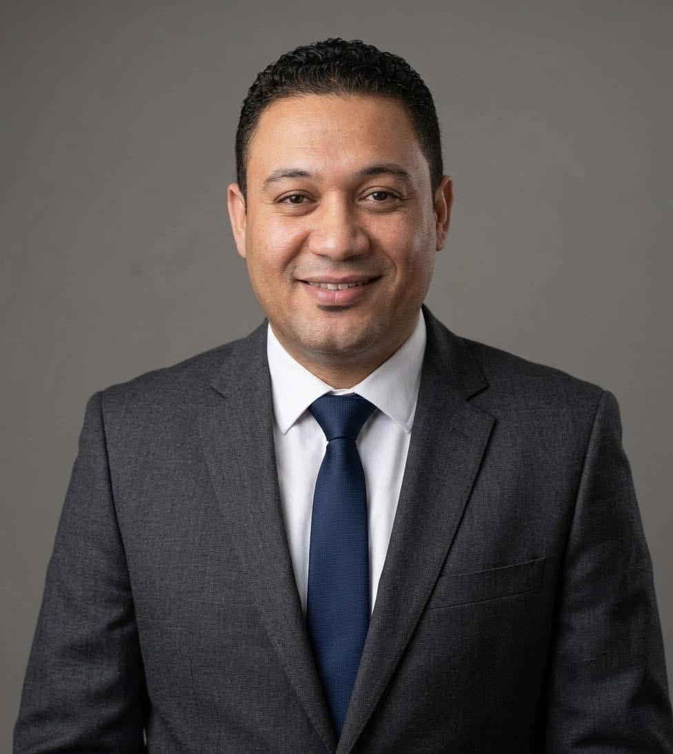 رجل الأعمال محمد حكيم