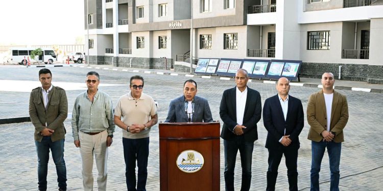 رئيس الوزراء يتفقد مشروعات “مبادرة رئيس الجمهورية لتطوير عواصم المحافظات – داره”