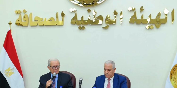 نائب رئيس الوزراء: الحكومة تولي اهتمامًا كبيرًا بالمؤسسات الصحفية القومية وتعزيز استدامتها