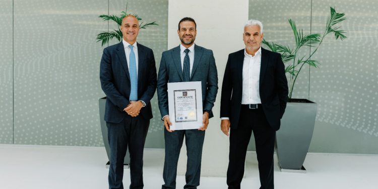 مجموعة إي اف چي القابضة تحصل على شهادة ISO 14001 تقديراً لالتزام الشركة بمعايير الإدارة البيئية والاستدامة