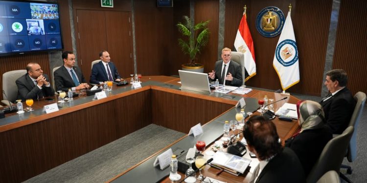 وزير البترول: رفع كفاءة معامل التكرير إلى 80% يعزز الإنتاج المحلي ويخفض فاتورة الاستيراد