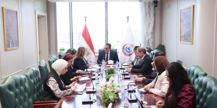 وزير الصحة يبحث مع صندوق الأمم المتحدة للسكان تعزيز التعاون لإتاحة خدمات تنظيم الأسرة