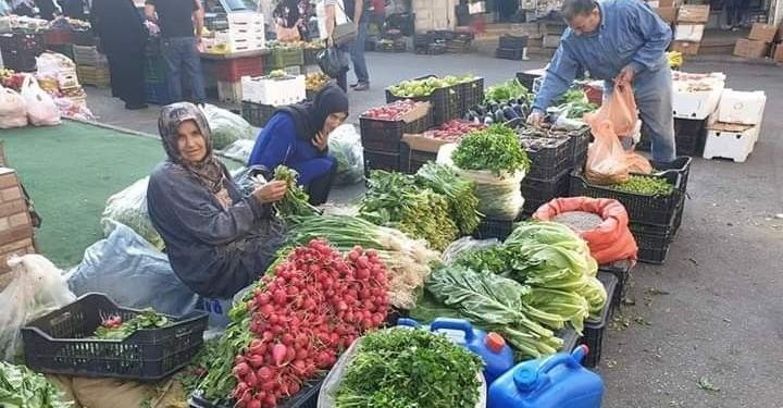 سعر الخضار والفاكهة اليوم الثلاثاء في الأسواق