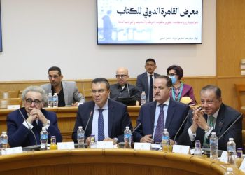 وزير التعليم العالي القائم بأعمال وزير الثقافة يرأس الاجتماع الثاني للجنة العليا لمعرض القاهرة الدولي للكتاب
