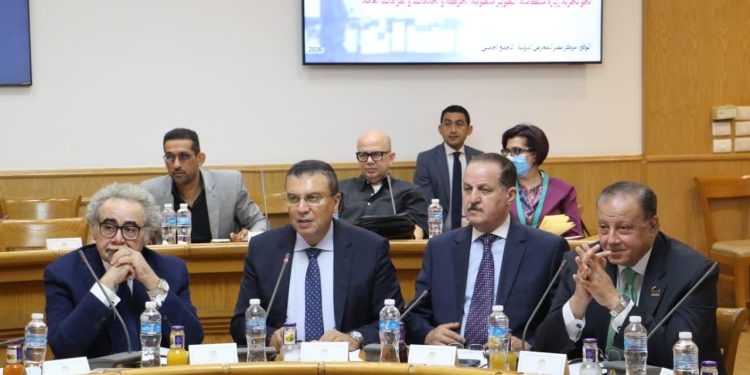 وزير التعليم العالي القائم بأعمال وزير الثقافة يرأس الاجتماع الثاني للجنة العليا لمعرض القاهرة الدولي للكتاب