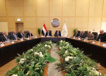وزير النقل: «قناة السويس لتنمية الموانئ» ذراع رئيسية لتعزيز مكانة مصر في التجارة العالمية