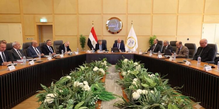 وزير النقل: «قناة السويس لتنمية الموانئ» ذراع رئيسية لتعزيز مكانة مصر في التجارة العالمية