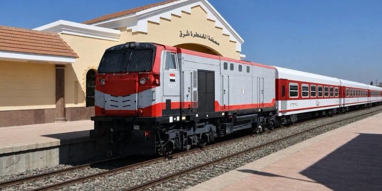السكة الحديد تقدم خدمة نقل متميزة لمواطني شمال سيناء علي خط القنطرة شرق  / بئر العبد