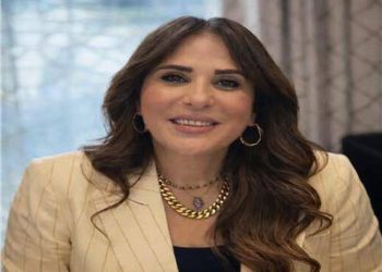 وزيرة الإسكان تتابع جهود رفع كفاءة الخدمات والتعامل مع الإشغالات والتعديات بمدينتي العاشر من رمضان وحدائق العاشر