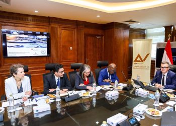 وزير التخطيط يبحث مع البنك الدولي ومؤسسات دولية إطلاق آلية لضمان تمويل مشروعات البنية التحتية