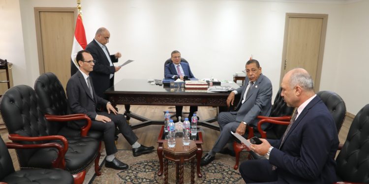 وزير الزراعة يوجه قطاعات الوزارة بالتفاعل الفوري مع طلبات نواب الشعب لتلبية احتياجات المزارعين