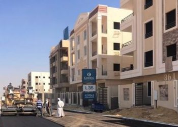 وزيرة الإسكان تتابع موقف أعمال الطرق والمرافق والخدمات بمناطق «بيت الوطن» بعدد من المدن الجديدة