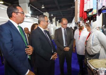 شباب جهاز تنمية المشروعات يشاركون في معرض (أهلا مدارس) ويقدمون منتجات مصرية عالية الجودة