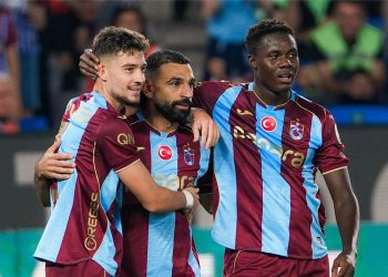 رباعية محمد صلاح تقود طرابزون سبور لصدارة استثنائية في الدوري التركي