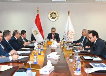 وزير التموين يوجه بضخ 18 سلعة جديدة ضمن مبادرة خفض الأسعار