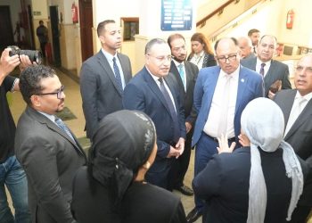 وزير التعليم العالي يتفقد معاهد أكاديمية الفنون لمتابعة الاستعدادات التعليمية والفنية